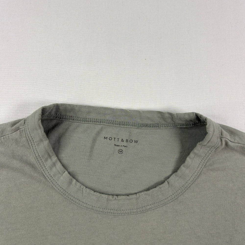 Mott & Bow Shirt Mens Medium Gray Green Crew Neck Short Sleeve Tee Huckberry - Picture 2 of 8